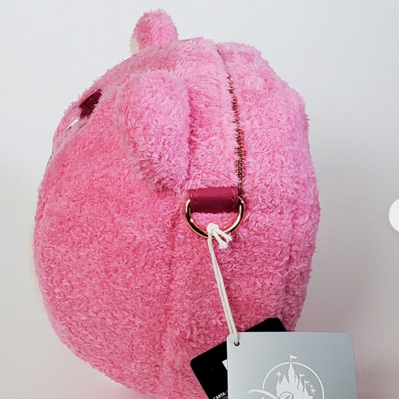 Disney loungefly Lotso purse smells like strawberries - Picture 8 of 16